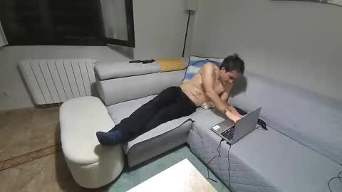 xalegarmax online show from October 2025 09:23:02 PM