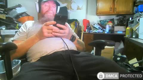 Snapshot of xander71972 chatting on May 2026 01:40:01 PM xander71972 online show from May 2026 01:40:01 PM