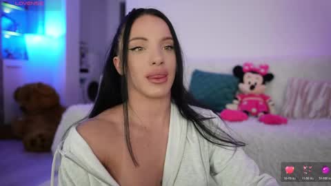 Alexandra online show from May 2026 09:53:02 PM