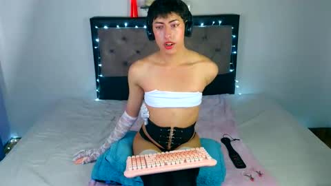 Snapshot of xangel__dustx chatting on January 2026 06:22:02 PM xangel__dustx online show from January 2026 06:22:02 PM