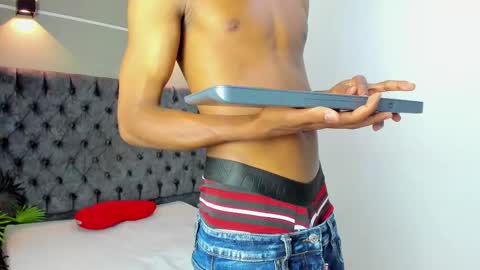 XAVI online show from October 2025 03:53:02 AM