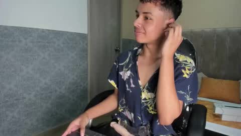 xavier fox   online show from February 2026 09:02:01 PM