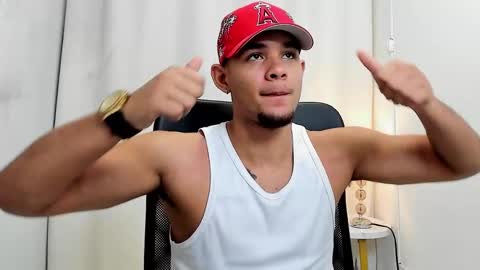 Snapshot of xboy_fantasyx chatting on October 2025 12:13:02 PM David online show from October 2025 12:13:02 PM
