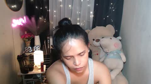 Snapshot of xclassylorainne chatting on December 2024 07:01:01 PM lorainne online show from December 2024 07:01:01 PM