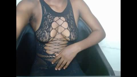 Snapshot of xcreamypussy chatting on December 2024 04:35:02 AM xcreamypussy online show from December 2024 04:35:02 AM