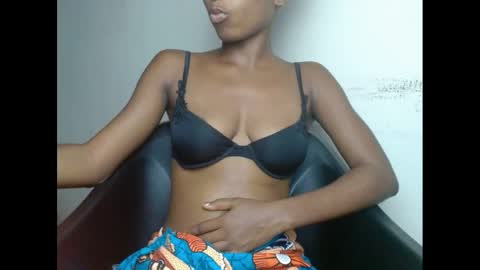 Snapshot of xcreamypussy chatting on December 2024 07:53:02 PM xcreamypussy online show from December 2024 07:53:02 PM