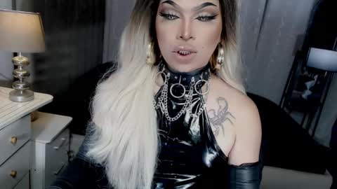 Zhavia online show from January 2026 05:27:02 PM