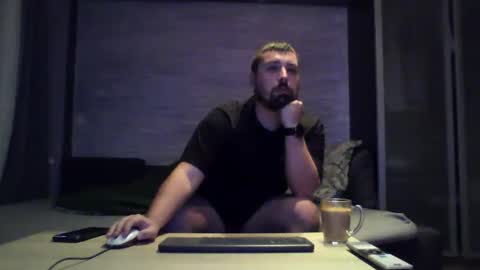 xfikusx44 online show from December 2025 05:23:01 AM