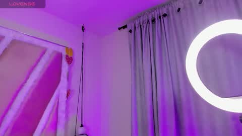 Snapshot of xhinata_hyugaxx chatting on February 2026 11:59:01 PM hinata online show from February 2026 11:59:01 PM