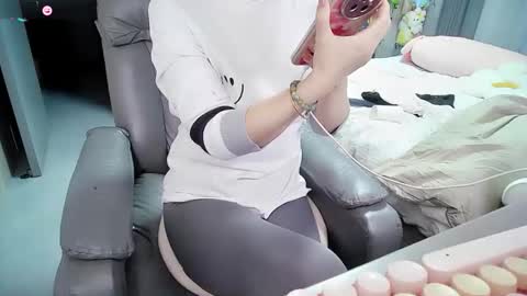 Snapshot of xiaoyu_cn chatting on October 2025 11:21:02 AM xiaoyu online show from October 2025 11:21:02 AM