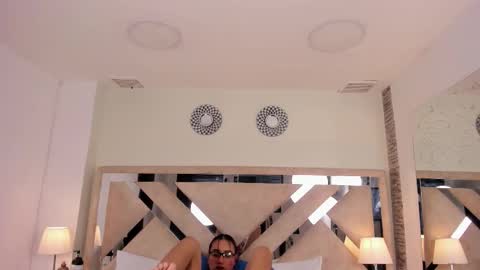 Xime  online show from March 2026 04:18:01 AM