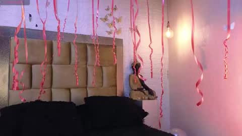 ximena online show from November 2025 09:46:02 PM