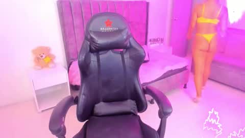 xiomara_cortes online show from January 2026 07:52:02 PM
