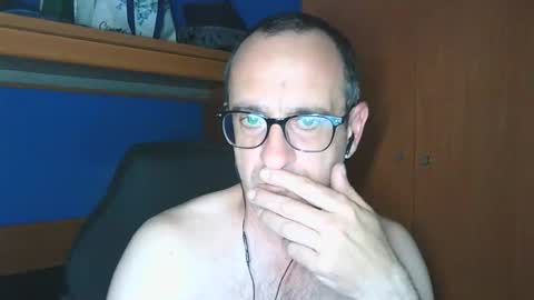 Snapshot of xjosuex69 chatting on May 2026 11:32:01 PM xjosuex69 online show from May 2026 11:32:01 PM