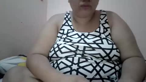 Snapshot of xjuicytits chatting on May 2026 11:34:01 PM xjuicytits online show from May 2026 11:34:01 PM