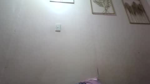 Snapshot of xjuicytits chatting on May 2026 11:58:01 PM xjuicytits online show from May 2026 11:58:01 PM