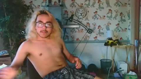 Snapshot of xkong36 chatting on March 2026 01:28:01 AM Xkong36 online show from March 2026 01:28:01 AM