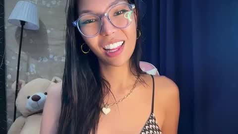 Sweet Monica online show from November 2025 09:30:01 AM