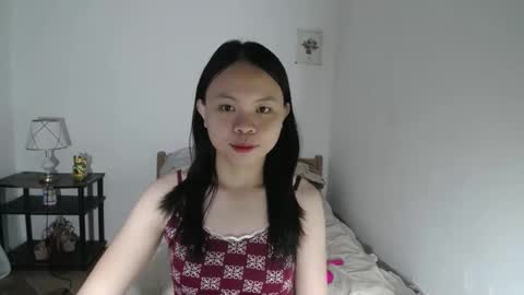 nathalie online show from March 2026 03:36:02 PM