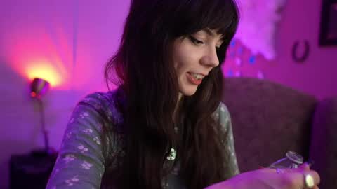 Bella Bondai online show from February 2025 08:49:01 AM