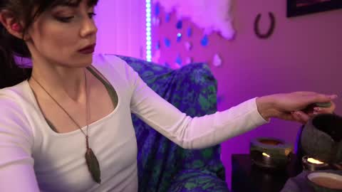 Bella Bondai online show from March 2025 09:28:01 AM