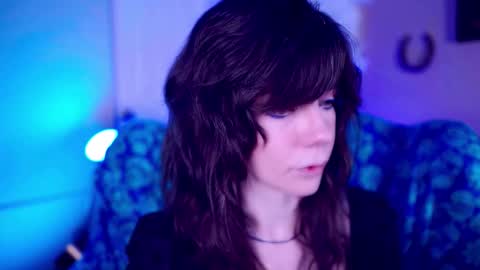 Bella Bondai online show from November 2025 02:44:01 AM