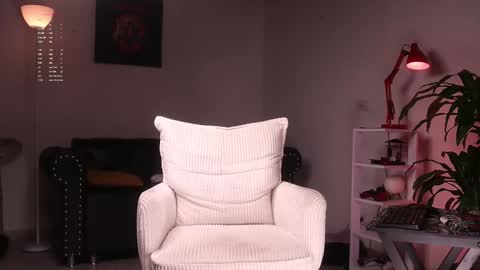   online show from February 2025 11:05:01 PM