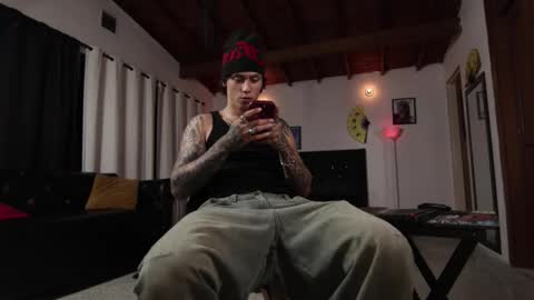   online show from October 2025 03:18:02 AM