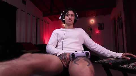   online show from October 2025 12:08:02 AM