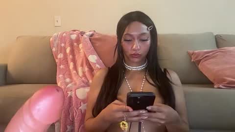 Snapshot of xoxomia444 chatting on May 2026 10:15:02 PM mia online show from May 2026 10:15:02 PM