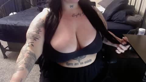 Snapshot of xrileyschembri chatting on December 2024 05:37:01 AM xorileyschembri online show from December 2024 05:37:01 AM