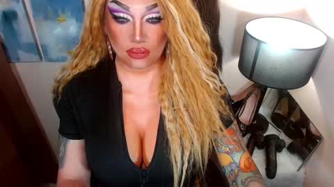 Cattaleya online show from September 2025 04:03:01 AM