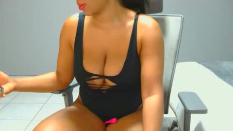 Snapshot of xspiketeex chatting on February 2026 04:57:02 AM spykeXtee online show from February 2026 04:57:02 AM