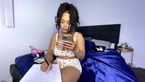 xStarGazingx online show from February 2025 02:47:02 AM