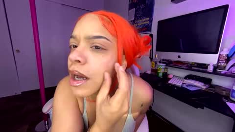 xStarGazingx online show from March 2026 02:45:02 PM