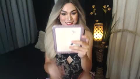 Snapshot of xsundaesweetx chatting on September 2025 08:42:02 PM Sundae online show from September 2025 08:42:02 PM