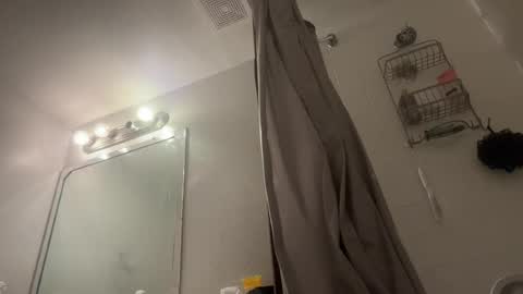 xsynixax online show from August 2026 10:09:01 AM