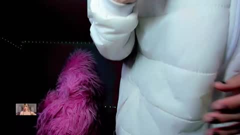 Snapshot of xthesexyboyx chatting on October 2025 12:52:01 AM Femboy Exotic online show from October 2025 12:52:01 AM