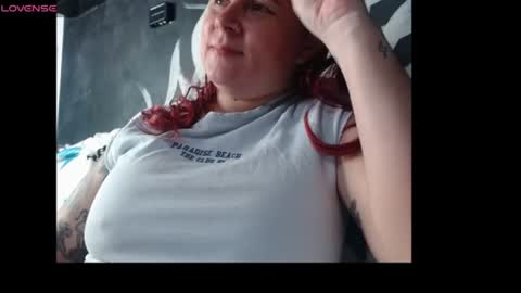Snapshot of xtheya_me chatting on July 2026 02:53:01 AM Eva evee milf online show from July 2026 02:53:01 AM