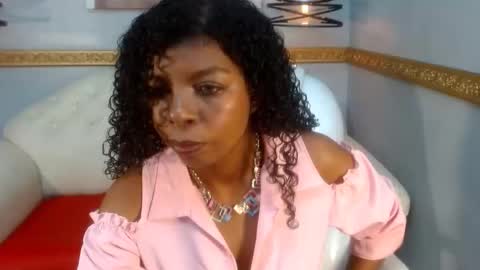 Snapshot of xtinarave chatting on June 2026 07:15:02 PM xtinarave online show from June 2026 07:15:02 PM