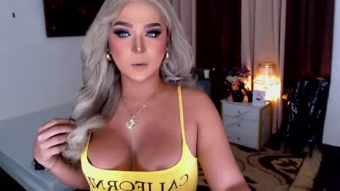 K E L L Y online show from July 2026 03:37:02 PM