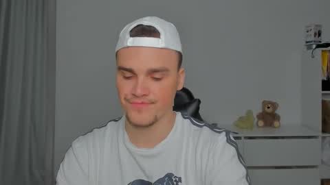 raul online show from November 2025 07:22:02 AM