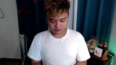 Loyd online show from December 2025 06:58:02 PM