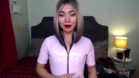 Snapshot of xxkagura_hugecock_69xx chatting on December 2024 11:01:02 PM Kagura online show from December 2024 11:01:02 PM