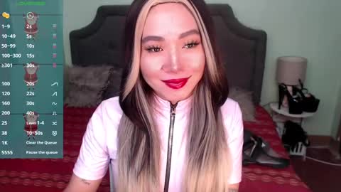 Snapshot of xxkagura_hugecock_69xx chatting on December 2024 12:41:01 PM Kagura online show from December 2024 12:41:01 PM