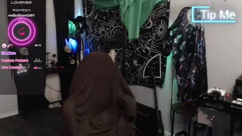 Lilith online show from February 2025 08:33:01 AM