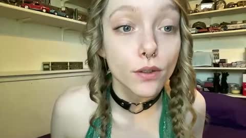 Snapshot of xxloveanastasia chatting on September 2025 05:25:01 PM LoveAnastasia online show from September 2025 05:25:01 PM