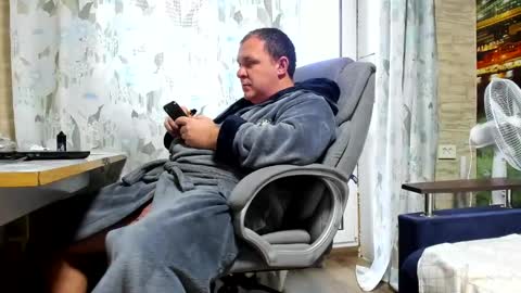 Snapshot of xxrojxx chatting on January 2025 11:23:02 AM roki-- --  online show from January 2025 11:23:02 AM