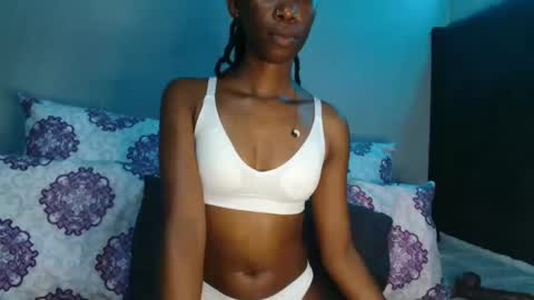 xxsexytalia28 online show from January 2026 08:23:02 PM