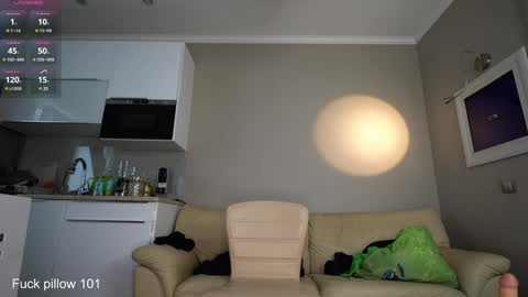     online show from March 2025 01:15:02 PM